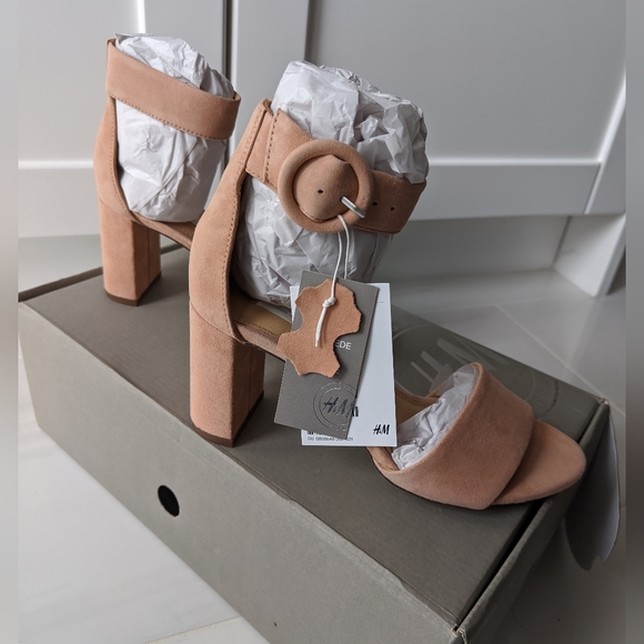 NWT H&M Leather Heel Sandals - Picture 7 of 7